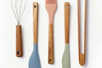 silicone kitchen utensils set displayed with wooden handle