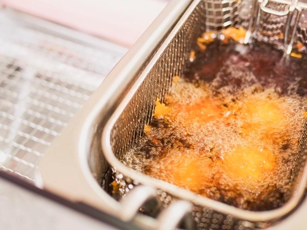 what-is-a-deep-fryer-and-why-is-it-safer-for-frying-food