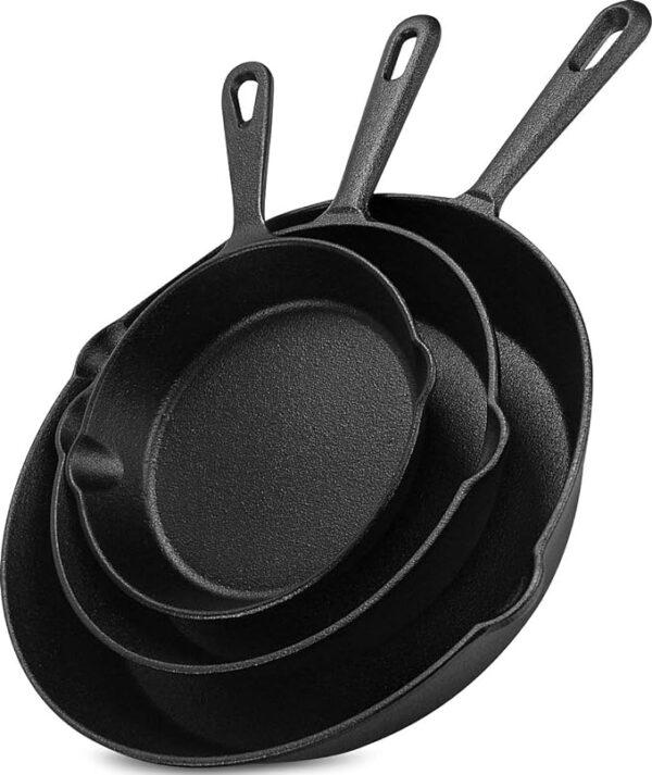 a set of 3 pieces, different sizes of skillets. lack in color.