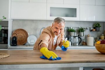 Eco-Friendly Kitchen Cleaning Products That Work (And Smell Amazing!) – UK Guide 2025
